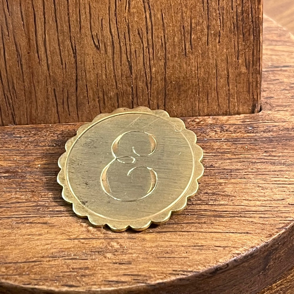 Vtg Gold Tone Engraved Initial E Scalloped Round Brooch Pin 1 Inch
